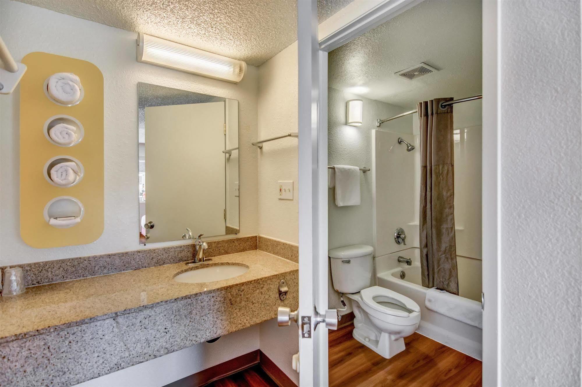 Motel 6-Stockton, Ca - North Lincoln Village エクステリア 写真